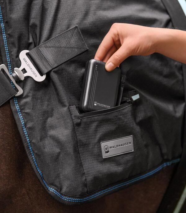 Waldhausen TecSupreme Heiz- und Massagedecke | mit praktischer Powerbank